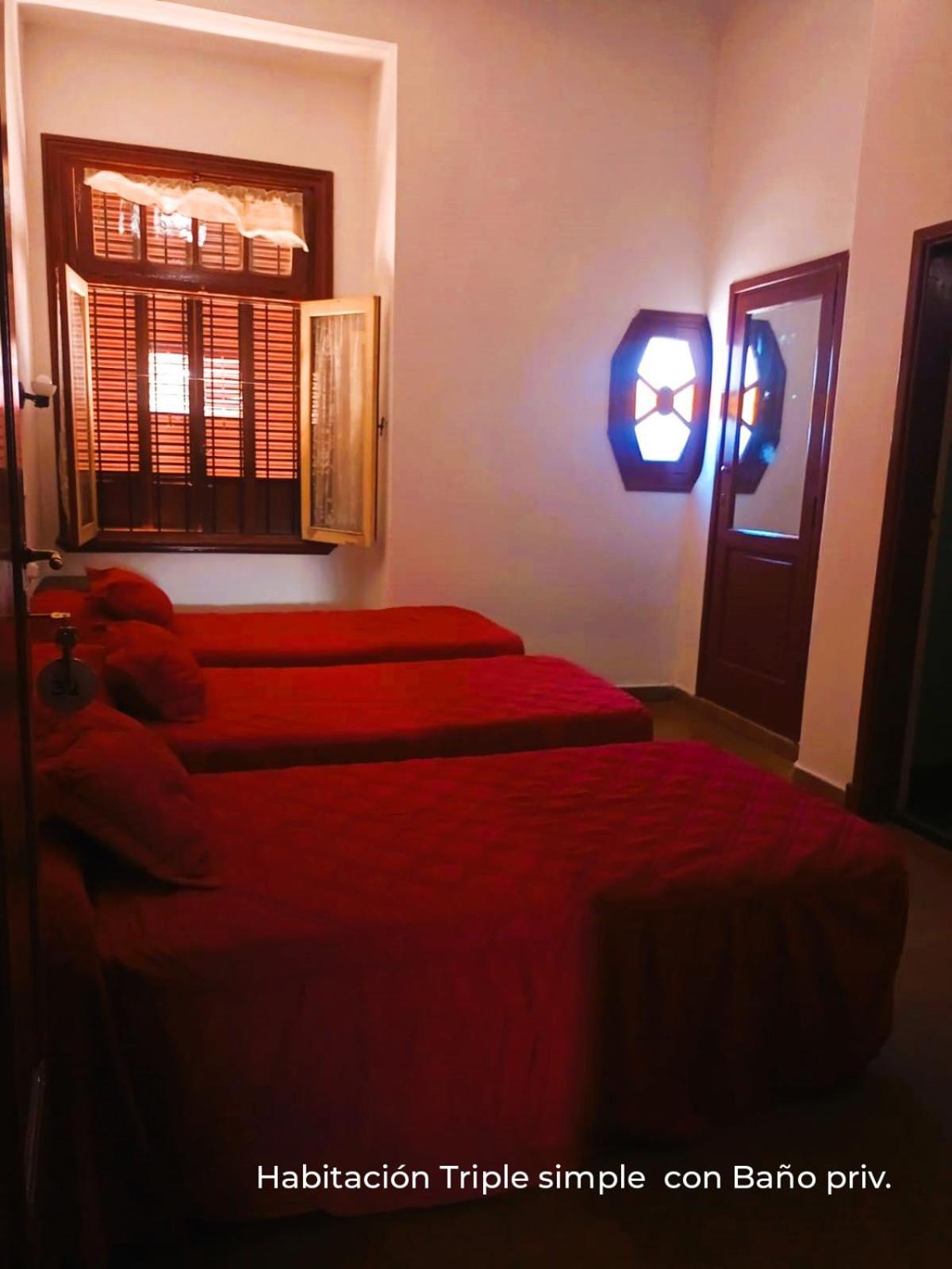 Hotel Casona Leon De Castilla La Falda Esterno foto